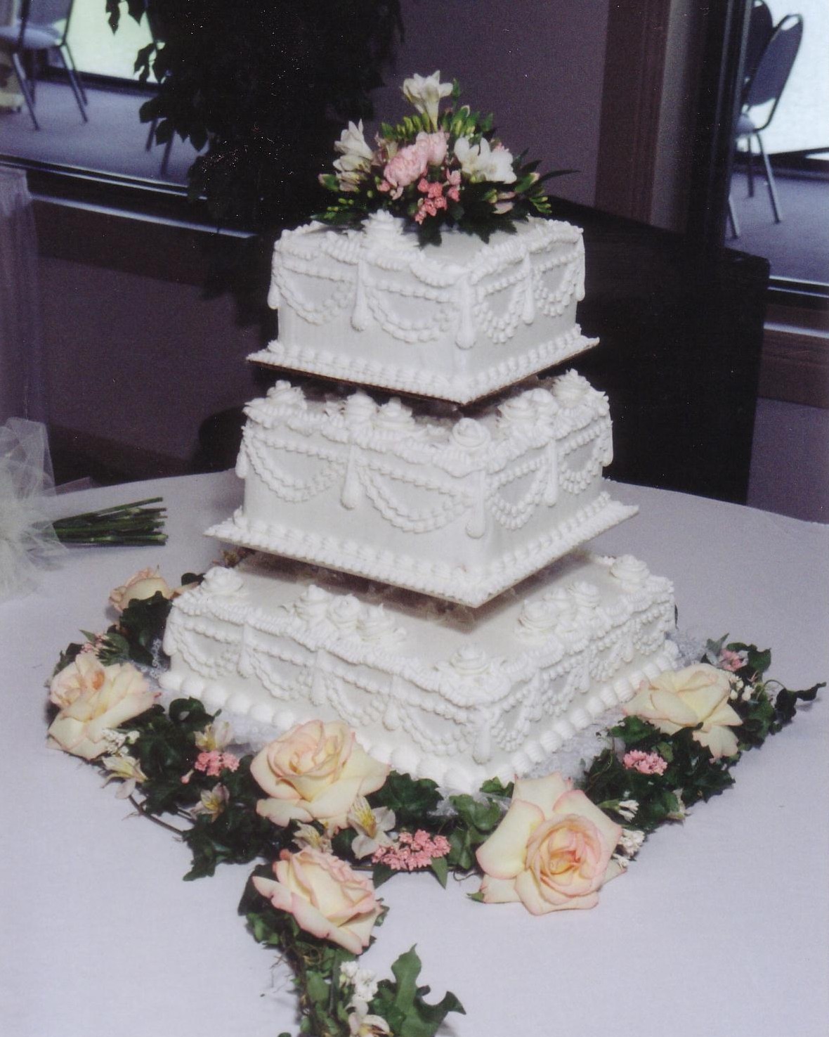 Square Wedding Cakes « Taylor's Bakery